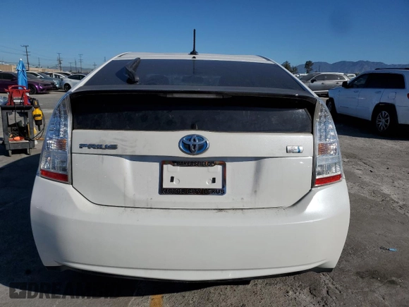 2010 Toyota Prius II with VIN JTDKN3DU5A0241272, listed as a Copart auction lot 55701555 with 299,547 mi miles and Clean Title. Bid and sale history available at DreamBid. Image 6.