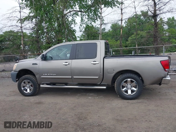 2006 Nissan Titan XE z VIN 1N6BA07A46N505410, wystawiony jako IAAI lot #42345334 z przebiegiem 267 891 mil mil oraz . Historia ofert i sprzedaży dostępna na DreamBid. Obrazek 14.