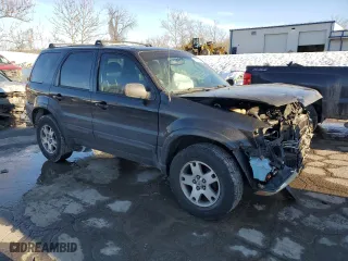 2004 Ford Escape Limited with VIN 1FMCU04184KA70257, listed as a Copart auction lot 89130575 with 186,430 mi miles and Salvage Title. Bid and sale history available at carsss.com. Image 4.