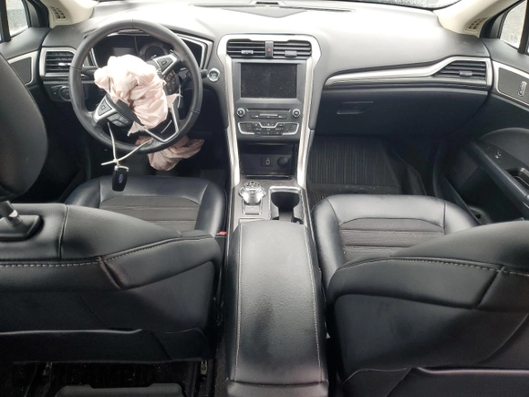 2017 Ford Fusion SE with VIN 3FA6P0HD8HR269099, listed as a Copart auction lot 60148295 with Not provided miles and Salvage title. Bid and sale history available at DreamBid. Image 8.