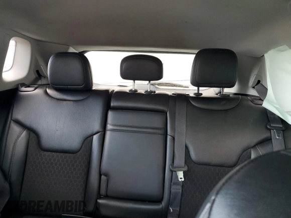 2018 Jeep Compass Latitude z VIN 3C4NJDBB5JT400553, wystawiony jako Copart lot #57513225 z przebiegiem 120 400 mil mil oraz Szkoda całkowita • Salvage title. Historia ofert i sprzedaży dostępna na DreamBid. Obrazek 10.