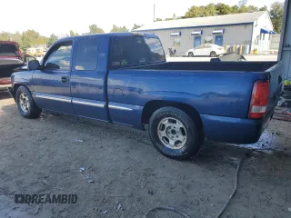 2000 GMC New Sierra 1500 SLE with VIN 2GTEC19T7Y1240405, listed as a Copart auction lot 78908204 with 228,647 mi miles and Salvage Title. Bid and sale history available at carsss.com. Image 2.