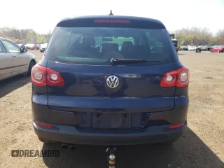 2011 Volkswagen Tiguan SE with VIN WVGBV7AX1BW563598, listed as a Copart auction lot 54215895 with 109,373 mi miles and Salvage Title. Bid and sale history available at DreamBid. Image 6.