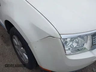 2008 Lincoln MKX with VIN 2LMDU88C18BJ33105, listed as a IAAI auction lot 42617092 with 207,787 mi miles and . Bid and sale history available at DreamBid. Image 12.