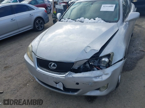 2007 Lexus IS 250 with VIN JTHCK262672013022, listed as a IAAI auction lot 41514880 with 135,868 mi miles. Bid and sale history available at carsss.com. Image 10.