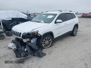 2019 Jeep Cherokee Latitude Plus with VIN 1C4PJLLN5KD171875, listed as a IAAI auction lot 41522475 with 82,161 mi miles. Bid and sale history available at carsss.com. Image 16.
