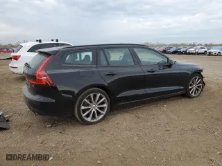 2020 Volvo V60 Momentum with VIN YV1102EK2L2370752, listed as a Copart auction lot 77350224 with 31,971 mi miles and Salvage Title. Bid and sale history available at carsss.com. Image 3.