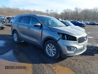 2016 Kia Sorento LX with VIN 5XYPGDA58GG110326, listed as a IAAI auction lot 41535179 with 95,843 mi miles. Bid and sale history available at carsss.com. Image 1.