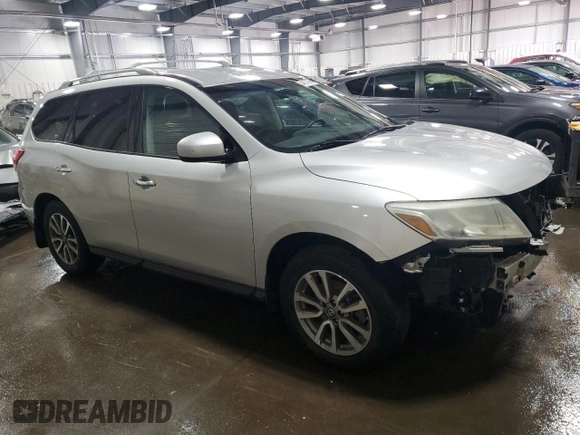 2013 Nissan Pathfinder SV with VIN 5N1AR2MM0DC660235, listed as a Copart auction lot 44517695 with 136,516 mi miles and Salvage Title. Bid and sale history available at carsss.com. Image 4.