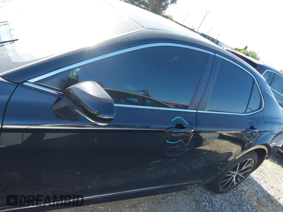 2021 Toyota Camry SE Nightshade with VIN 4T1T11AK7MU546224, listed as a IAAI auction lot 42149149 with 81,996 mi miles and . Bid and sale history available at carsss.com. Image 15.