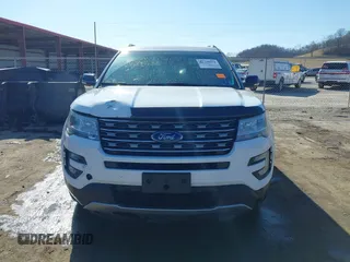 2016 Ford Explorer XLT with VIN 1FM5K8DH7GGB84932, listed as a IAAI auction lot 41748978 with 147,608 mi miles and . Bid and sale history available at carsss.com. Image 12.