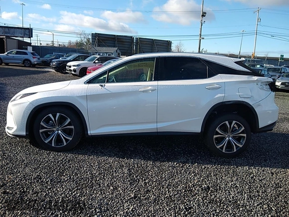 2022 Lexus RX with VIN 2T2HZMDA9NC349721, listed as a Copart auction lot 73320442 with 2,135 mi miles. Bid and sale history available at carsss.com. Image 13.