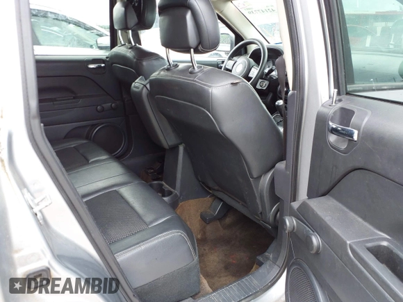2014 Jeep Compass Sport with VIN 1C4NJCBA3ED769764, listed as a IAAI auction lot 42147739 with 141,979 mi miles. Bid and sale history available at carsss.com. Image 8.