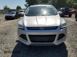 2014 Ford Escape SE with VIN 1FMCU9GX2EUB81039, listed as a Copart auction lot 55527985 with 145,854 mi miles and Clean Title. Bid and sale history available at carsss.com. Image 5.