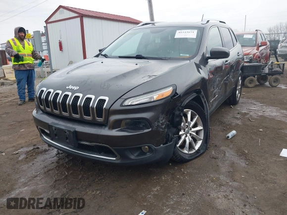 2014 Jeep Cherokee Limited with VIN 1C4PJMDS3EW137985, listed as a IAAI auction lot 41543651 with 131,312 mi miles. Bid and sale history available at carsss.com. Image 2.