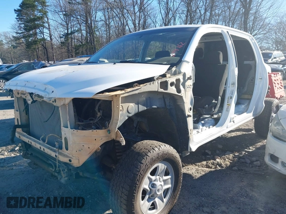 2013 Toyota Tundra 4WD Truck with VIN 5TFDW5F12DX299162, listed as a IAAI auction lot 41829577 with 1 mi miles. Bid and sale history available at carsss.com. Image 21.