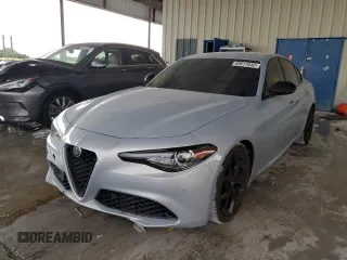 2020 Alfa Romeo Giulia with VIN ZARFAMAN9L7633963, listed as a Copart auction lot 69511642 with 0 mi miles. Bid and sale history available at carsss.com. Image 1.