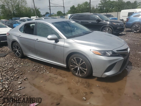 2020 Toyota Camry SE z VIN 4T1G11AK3LU878547, wystawiony jako Copart lot #55746685 z przebiegiem 65 427 mil mil oraz Szkoda całkowita • Salvage title. Historia ofert i sprzedaży dostępna na DreamBid. Obrazek 4.