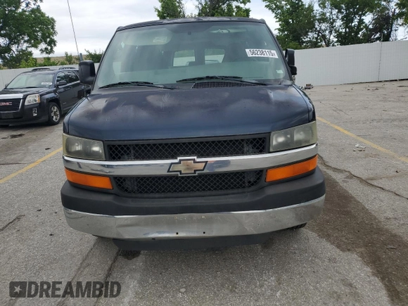 2007 Chevrolet Express Passenger z VIN 1GAHG39U571152181, wystawiony jako Copart lot #56238115 z przebiegiem 170 521 mil mil oraz Czysty tytuł • Clean title. Historia ofert i sprzedaży dostępna na DreamBid. Obrazek 5.