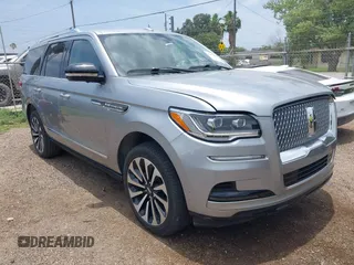 2023 Lincoln Navigator Reserve z VIN 5LMJJ2KG8PEL05663, wystawiony jako IAAI lot #42352865 z przebiegiem 33 827 mil mil oraz . Historia ofert i sprzedaży dostępna na DreamBid. Obrazek 1.