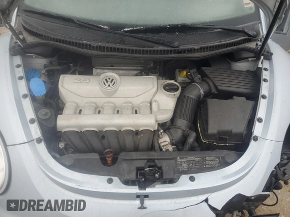 2010 Volkswagen Beetle with VIN 3VWRW3AG3AM012593, listed as a Copart auction lot 42587655 with 86,246 mi miles and Salvage title. Bid and sale history available at DreamBid. Image 11.