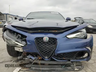 2017 Alfa Romeo Giulia with VIN ZARFAEAV0H7548796, listed as a Copart auction lot 81103094 with 63,028 mi miles and Salvage title. Bid and sale history available at DreamBid. Image 5.
