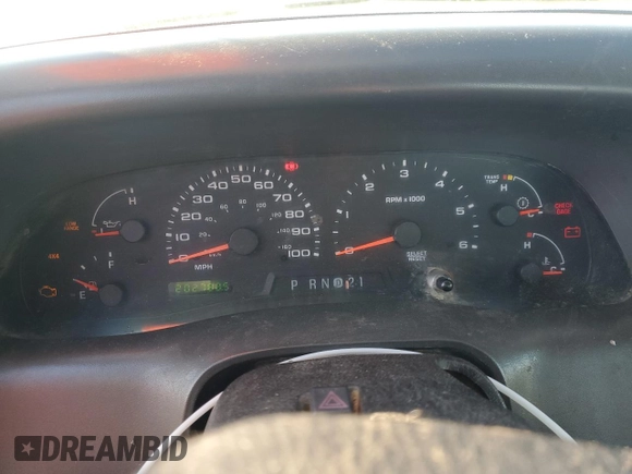 2002 Ford F-350 XL with VIN 1FTSX31S72ED14126, listed as a Copart auction lot 82688484 with 202,780 mi miles and Salvage Title. Bid and sale history available at DreamBid. Image 9.