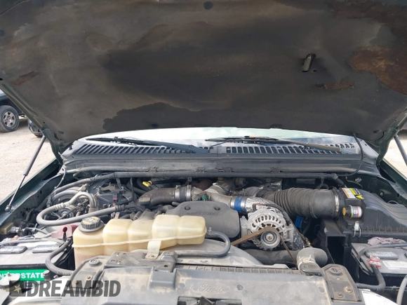 2000 Ford Super Duty F-250 XL with VIN 1FTNX21F9YED75853, listed as a IAAI auction lot 42152135 with 212,078 mi miles. Bid and sale history available at carsss.com. Image 10.