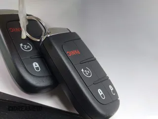 2018 Jeep Compass Latitude с VIN 3C4NJDBB7JT223360, выставлен на аукционе IAAI как лот 42406279 с пробегом 15 410 миль миль и . История ставок и продаж доступна на DreamBid. Изображение 11.