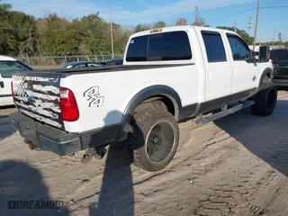 2014 Ford Super Duty F-250 SRW XL with VIN 1FT7W2BT4EEB32396, listed as a IAAI auction lot 41229390 with 196,303 mi miles. Bid and sale history available at carsss.com. Image 4.