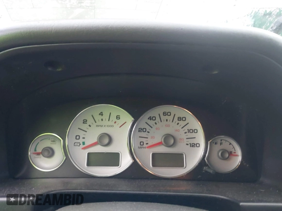 2005 Ford Escape Hybrid with VIN 1FMCU95H55KE10725, listed as a IAAI auction lot 41331983 with 1 mi miles. Bid and sale history available at carsss.com. Image 7.
