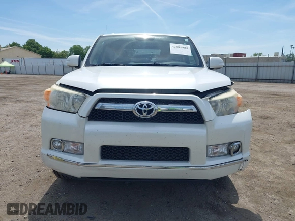 2010 Toyota 4Runner SR5 z VIN JTEZU5JR4A5003392, wystawiony jako IAAI lot #42085983 z przebiegiem 236 299 mil mil oraz . Historia ofert i sprzedaży dostępna na DreamBid. Obrazek 12.