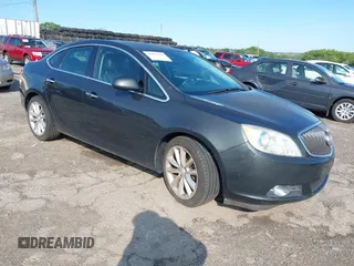2015 Buick Verano Group с VIN 1G4PS5SK2F4213839, выставлен на аукционе IAAI как лот 42403289 с пробегом Не указан миль и . История ставок и продаж доступна на DreamBid. Изображение 1.
