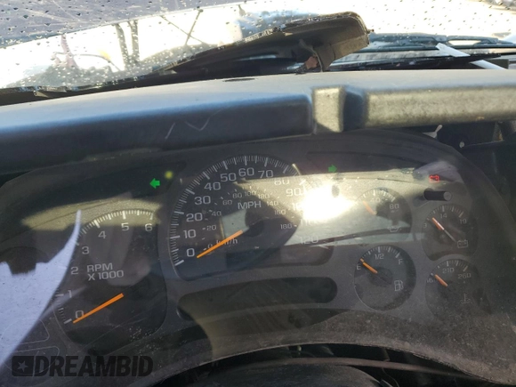 2004 GMC Yukon XL SLT with VIN 1GKEC16ZX4J107876, listed as a Copart auction lot 87132974 with 682,081 mi miles and Salvage Title. Bid and sale history available at carsss.com. Image 9.