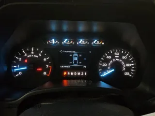 2018 Ford F-150 XL с VIN 1FTEX1CB3JKF05959, выставлен на аукционе Copart как лот 57160805 с пробегом 136 750 миль миль и Чистый • Clean title. История ставок и продаж доступна на DreamBid. Изображение 9.