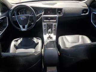 2017 Volvo S60 Inscription с VIN LYV402TK7HB145920, выставлен на аукционе Copart как лот 54956515 с пробегом 48 213 миль миль и Списание • Salvage title. История ставок и продаж доступна на DreamBid. Изображение 8.