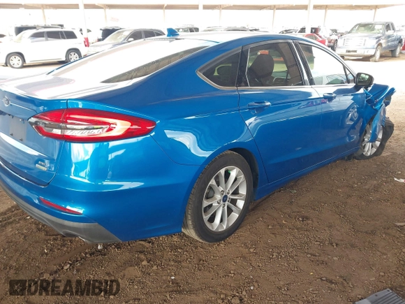 2020 Ford Fusion SE with VIN 3FA6P0HD3LR149333, listed as a IAAI auction lot 41773671 with 31,325 mi miles. Bid and sale history available at carsss.com. Image 4.