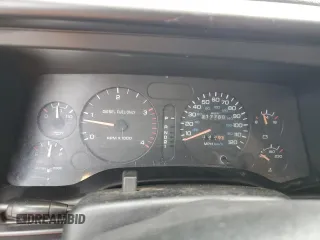 1995 Dodge 2500 with VIN 1B7KF26C9SS304696, listed as a Copart auction lot 46612625 with 217,760 mi miles and Salvage Title. Bid and sale history available at carsss.com. Image 9.