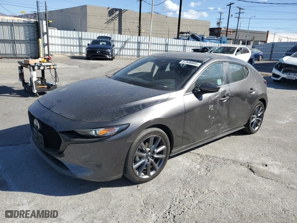 2021 Mazda Mazda3 Hatchback Preferred with VIN JM1BPALL7M1400427, listed as a Copart auction lot 87506605 with 30,352 mi miles and Salvage Title. Bid and sale history available at carsss.com. Image 1.