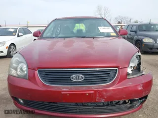 2007 Kia Optima LX with VIN KNAGE124575112468, listed as a IAAI auction lot 41816122 with 177,880 mi miles. Bid and sale history available at carsss.com. Image 12.
