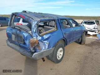 2000 Toyota 4Runner with VIN JT3GM84R6Y0064909, listed as a IAAI auction lot 41284475 with 1 mi miles. Bid and sale history available at carsss.com. Image 4.