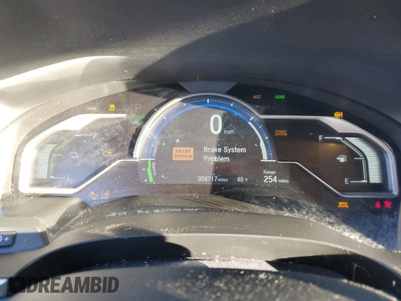 2018 Honda Clarity Plug-In Hybrid with VIN JHMZC5F13JC014047, listed as a Copart auction lot 82605013 with 58,717 mi miles. Bid and sale history available at carsss.com. Image 9.