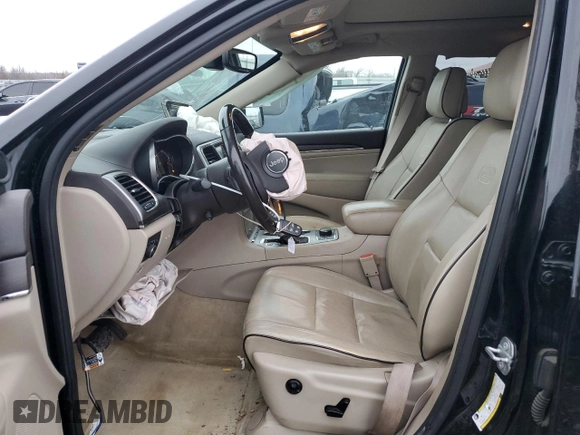 2018 Jeep Grand Cherokee Overland z VIN 1C4RJFCT7JC435403, wystawiony jako Copart lot #86568024 z przebiegiem 105 681 mil mil oraz Szkoda całkowita • Salvage title. Historia ofert i sprzedaży dostępna na DreamBid. Obrazek 7.