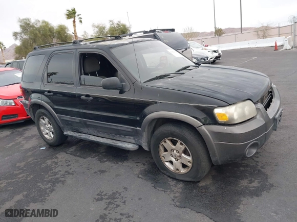 2006 Ford Escape XLT with VIN 1FMYU03156KA42961, listed as a IAAI auction lot 41820423 with 168,212 mi miles. Bid and sale history available at carsss.com. Image 1.