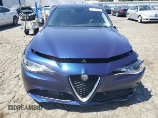 2019 Alfa Romeo Giulia с VIN ZARFAMAN3K7600293, выставлен на аукционе Copart как лот 59115595 с пробегом 66 261 миль миль и Списание • Salvage title. История ставок и продаж доступна на DreamBid. Изображение 5.
