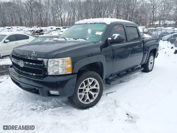 2007 Chevrolet Silverado 1500 LTZ with VIN 2GCEK13M771531683, listed as a IAAI auction lot 41558991 with 999,999 mi miles. Bid and sale history available at carsss.com. Image 2.
