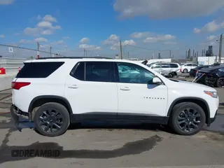 2021 Chevrolet Traverse RS z VIN 1GNEVJKW0MJ266088, wystawiony jako IAAI lot #41504928 z przebiegiem 57 966 mil mil oraz . Historia ofert i sprzedaży dostępna na DreamBid. Obrazek 13.