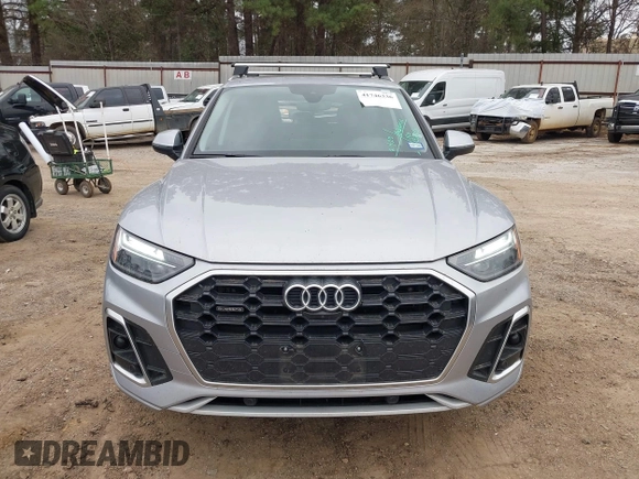 2024 Audi Q5 S line Premium Plus with VIN WA1EAAFY0R2083723, listed as a IAAI auction lot 41746336 with 24,190 mi miles. Bid and sale history available at carsss.com. Image 12.
