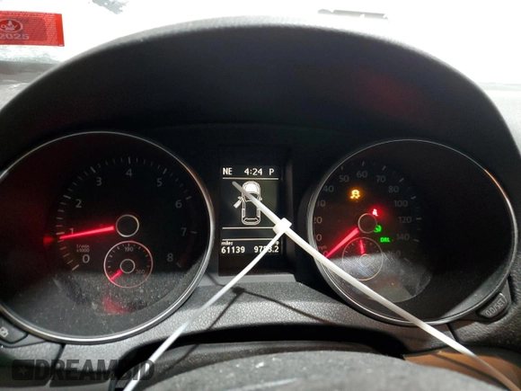 2010 Volkswagen Golf с VIN WVWDB7AJ3AW163879, выставлен на аукционе Copart как лот 44645455 с пробегом 61 139 миль миль и Списание • Salvage title. История ставок и продаж доступна на DreamBid. Изображение 9.