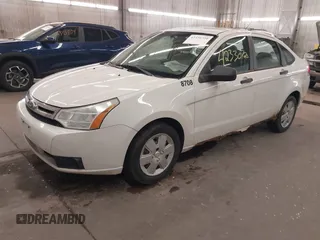 2010 Ford Focus S z VIN 1FAHP3EN6AW298708, wystawiony jako IAAI lot #42330720 z przebiegiem 210 067 mil mil oraz . Historia ofert i sprzedaży dostępna na DreamBid. Obrazek 2.